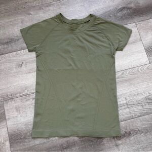 Athleta Momentum Seamless Tee